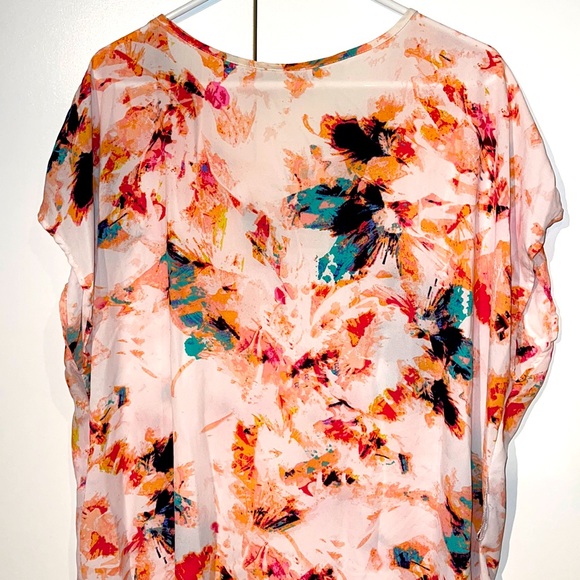 Ava & Viv abstract floral tunic top - Picture 6 of 7